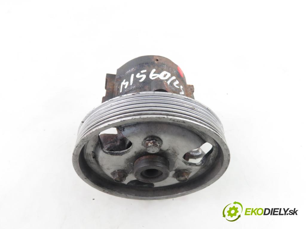 RENAULT CLIO II (BB_, CB_) HB 1999 55,00 1.4 (B/CB0C) - E7J 780 1390,00 Pumpa servočerpadlo (Servočerpadlá, pumpy riadenia)