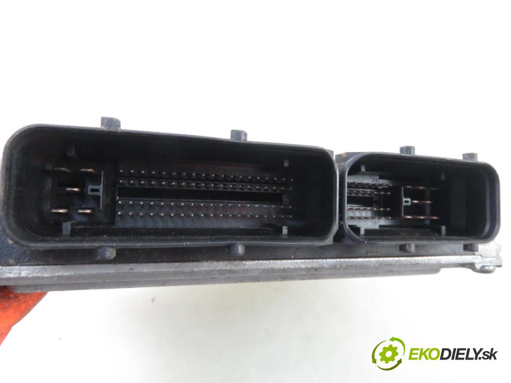 SKODA FABIA I (6Y2) HB 2001 44,00 1.4 MPi 60 - AZE 1397,00 Riadiaca jednotka Motor 047906033D ; 5WP4420109