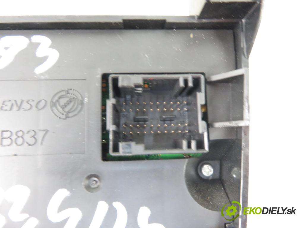 FIAT GRANDE PUNTO (199_) HB 2006 66,00 1.3 D Multijet 90 - 199 A3.000 1248,00 Panel kúrenia KLIMATRONIK 735419793