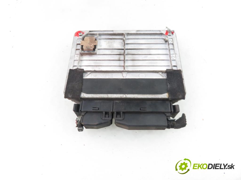 VW GOLF IV (1J1) HB 1998 74,00 1.6 - AKL 1595,00 Riadiaca jednotka Motor 06A906019BF ; 5WP4858