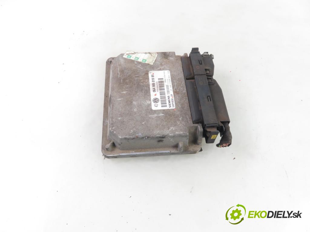 VW GOLF IV (1J1) HB 1998 74,00 1.6 - AKL 1595,00 Riadiaca jednotka Motor 06A906019BF ; 5WP4858