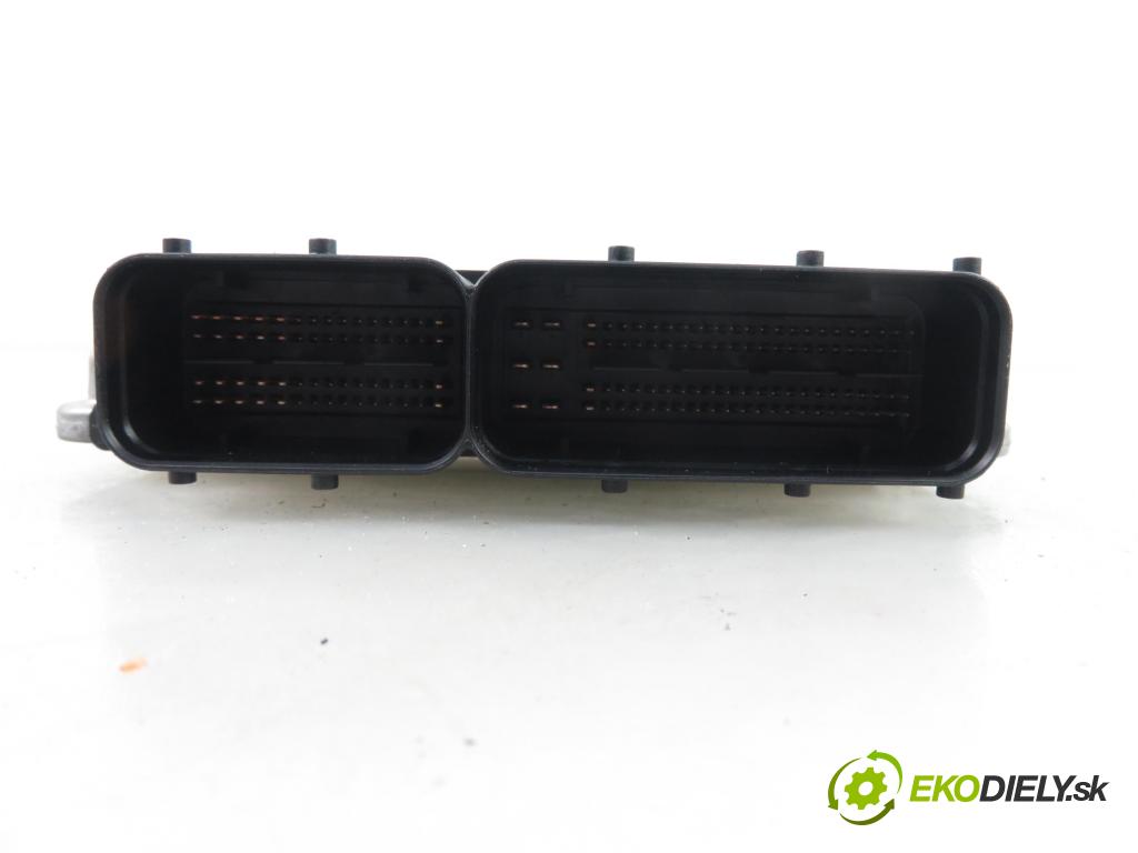 AUDI q7 SUV 2006 257,00 4.2 FSI 350 quattro - BAR 4163,00 Riadiaca jednotka Motor 4L0907560A ; 0261S02493