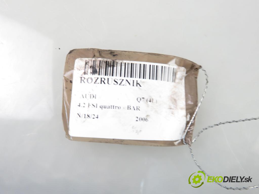 AUDI q7 SUV 2006 257,00 4.2 FSI 350 quattro - BAR 4163,00 Štartér 07C911023F (Štartéry)