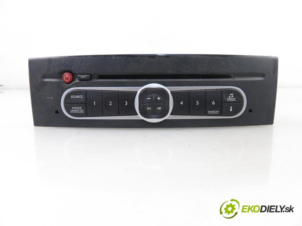 RENAULT LAGUNA II (BG0/1_) LIFTBACK 2007 88,00 1.9 dCi 120 - F9Q 750 1870,00 RADIO CD 8200607909T