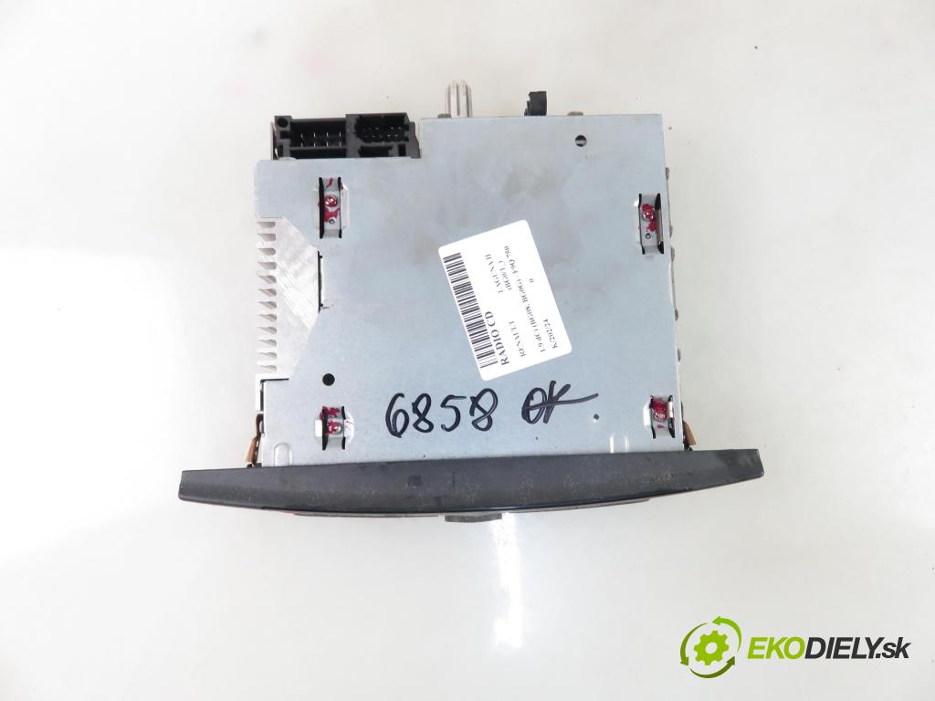 RENAULT LAGUNA II (BG0/1_) LIFTBACK 2007 88,00 1.9 dCi 120 - F9Q 750 1870,00 RADIO CD 8200607909T