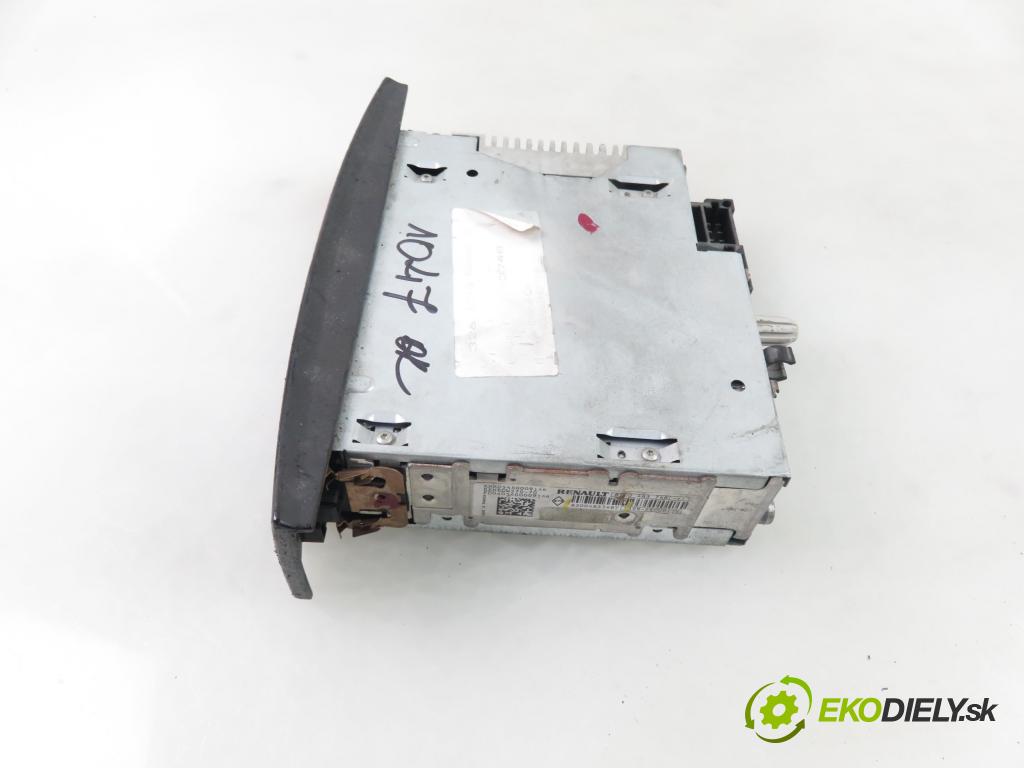 RENAULT LAGUNA II Grandtour (KG0/1_) KOMBI 2005 88,00 1.9 dCi (KG0G) - 120  F9Q 674 1870,00 RADIO CD 8200483748T