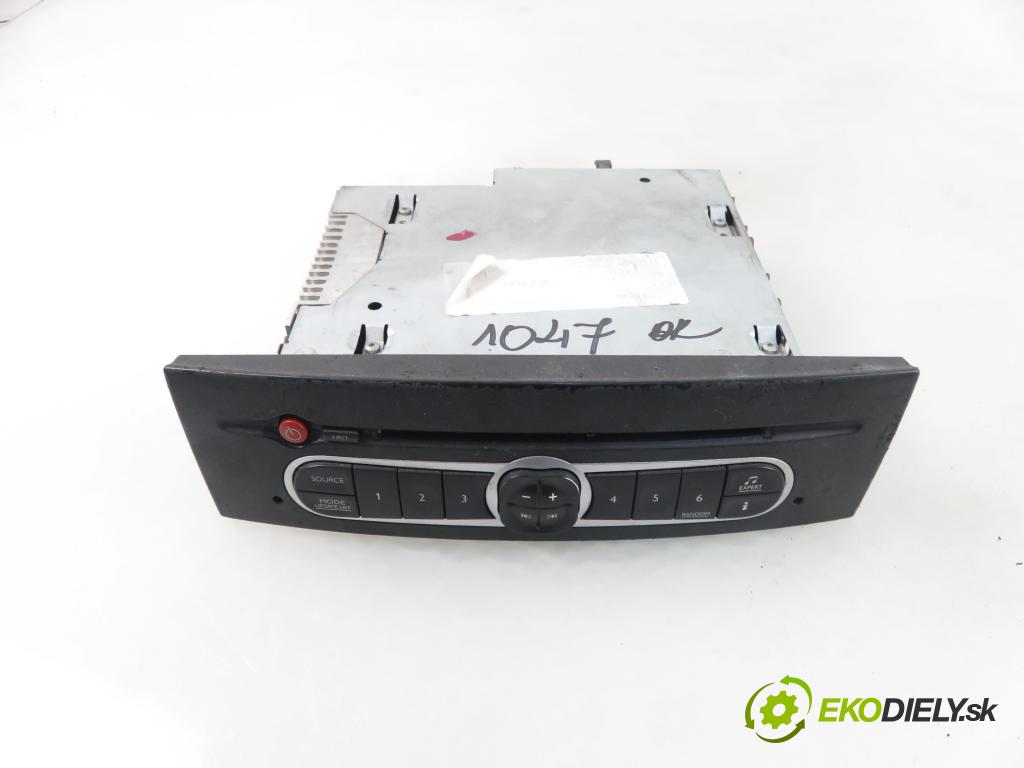 RENAULT LAGUNA II Grandtour (KG0/1_) KOMBI 2005 88,00 1.9 dCi (KG0G) - 120  F9Q 674 1870,00 RADIO CD 8200483748T
