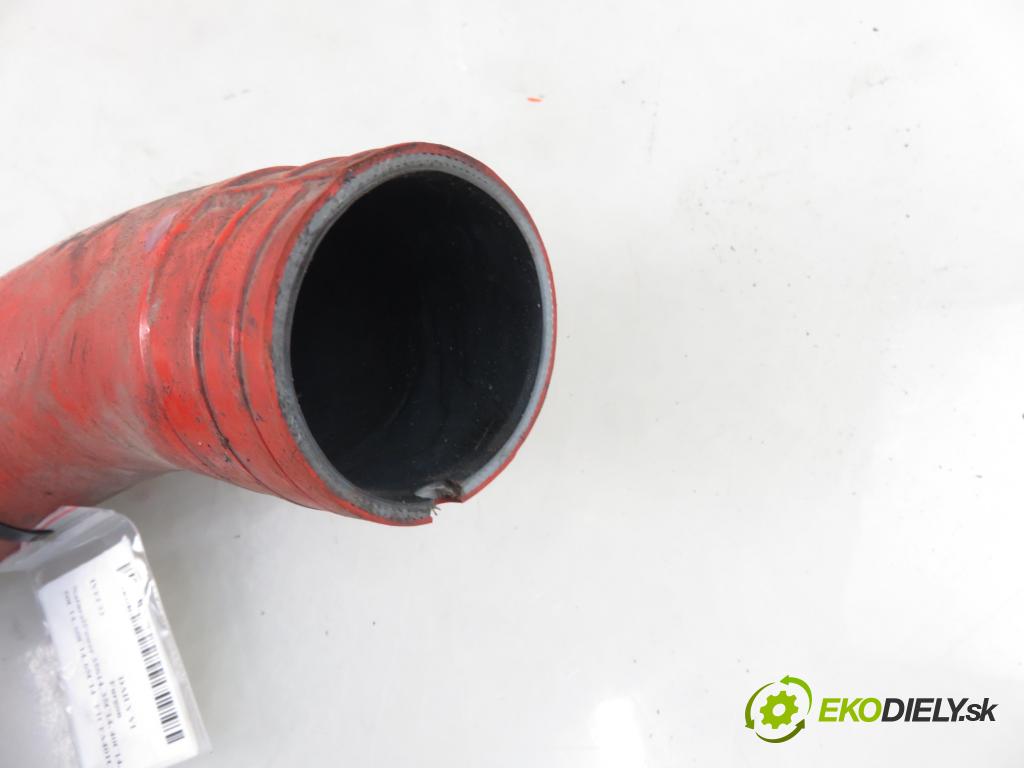 IVECO DAILY VI Furgon FURGON 2020 100,00 3.0 NaturalPower 136 - F1CFA401C 2998,00 Rúra intercoolera turba 5801414274