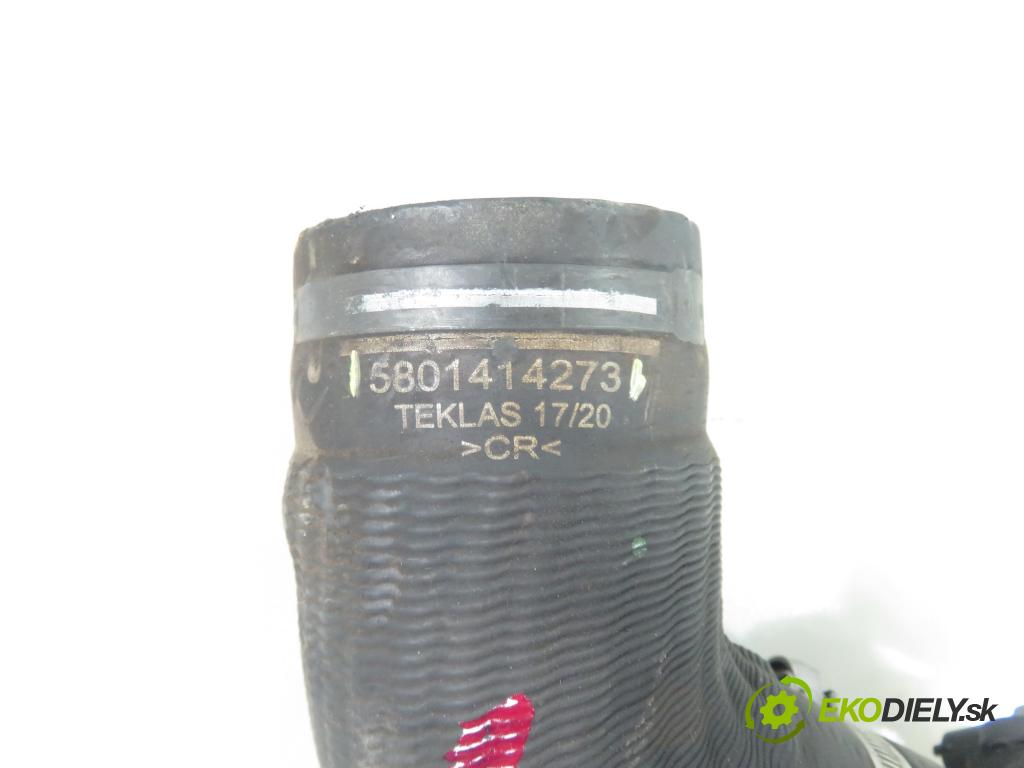 IVECO DAILY VI Furgon FURGON 2020 100,00 3.0 NaturalPower 136 - F1CFA401C 2998,00 Rúra intercoolera turba 5801414273