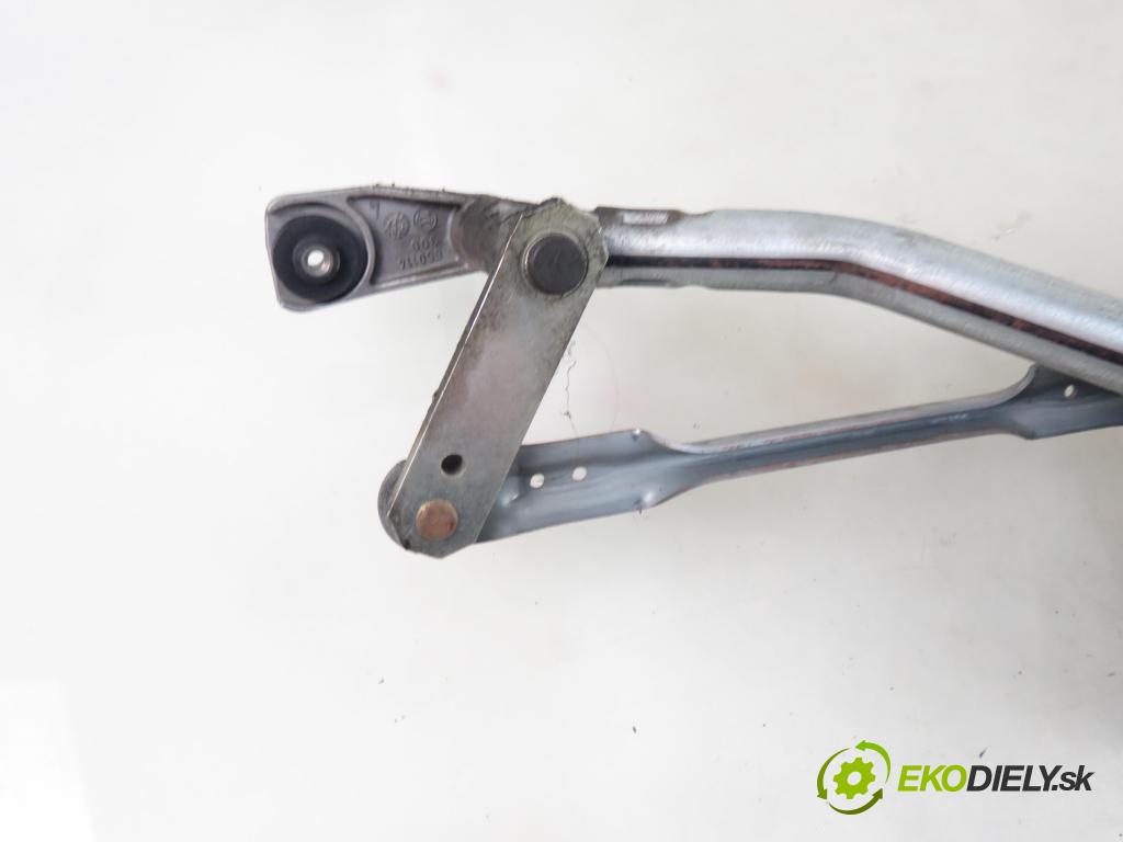 RENAULT TRAFIC III Skrzynia (FG_) FURGON 2018 70,00 1.6 dCi 95 (FGMJ, FGMR) - R9M 413 1598,00 Motorček stieračov 288004907R ; 93867984 ; 0390243508