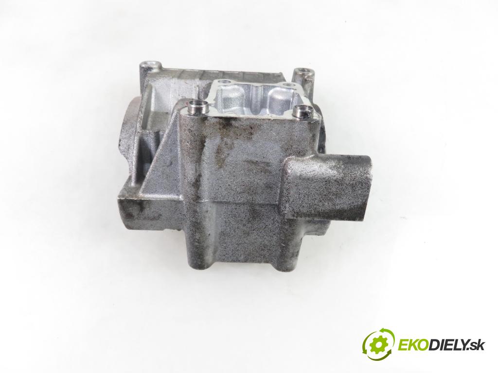 IVECO DAILY VI Furgon FURGON 2020 100,00 3.0 NaturalPower 136 - F1CFA401C 2998,00 Uchytenie alternátora 5802107779