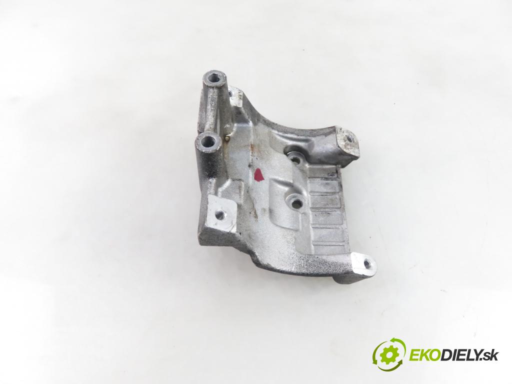IVECO DAILY VI Furgon FURGON 2020 100,00 3.0 NaturalPower 136 - F1CFA401C 2998,00 Uchytenie alternátora 5802107779
