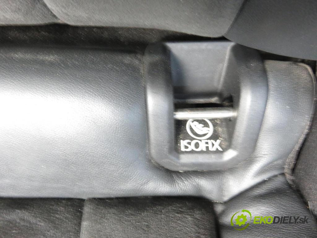 AUDI q7 SUV 2006 257,00 4.2 FSI 350 quattro - BAR 4163,00 Sedadlá, sedačky
