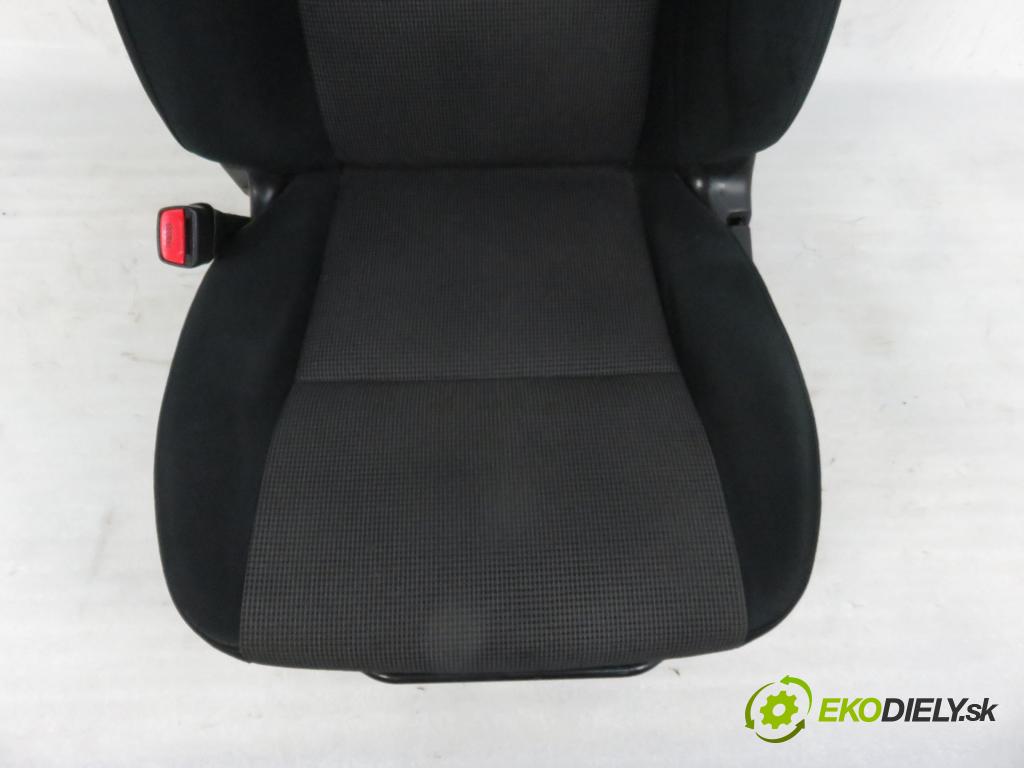 SUBARU FORESTER (SG_) SUV 2007 0,00 2.0 X AWD - EJ204 1994,00 Sedadlo šoféri
