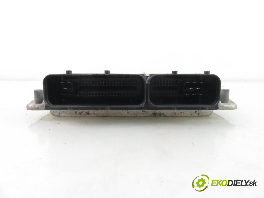 SKODA OCTAVIA I (1U2) LIFTBACK 2004 96,00 1.9 TDI - ASZ 1896,00 Riadiaca jednotka Motor 038906019KJ ; 0281011216