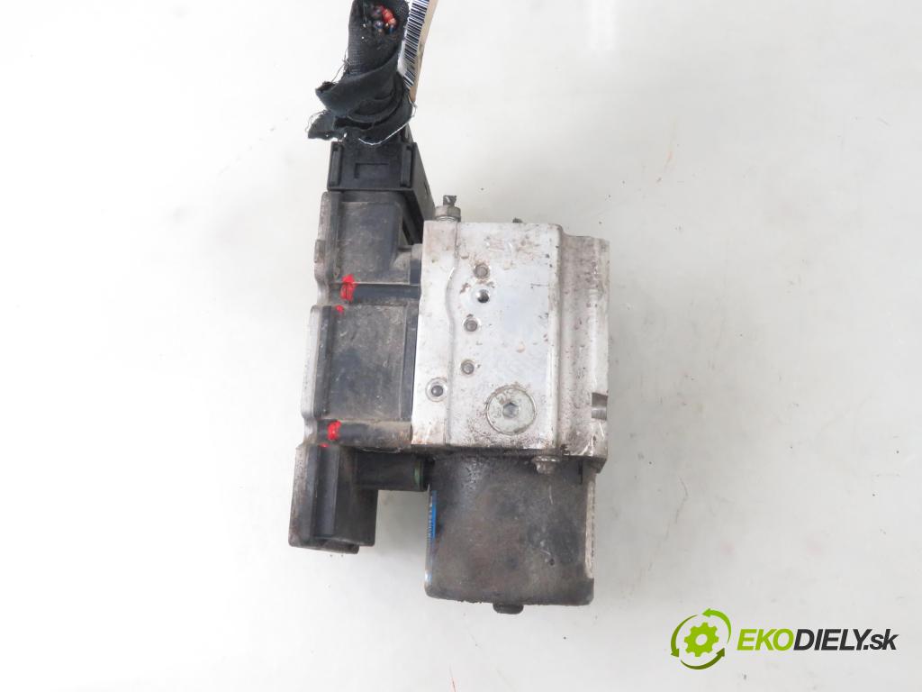 OPEL VECTRA C (Z02) SEDAN 2002 92,00 2.2 DTI 16V 125 - Y 22 DTR 2172,00 Pumpa ABS 13509201 ; 13663901 (Pumpy ABS)