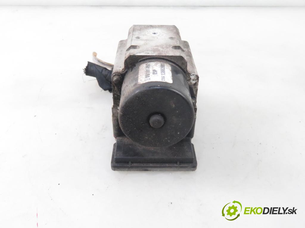 OPEL VECTRA C (Z02) SEDAN 2002 92,00 2.2 DTI 16V 125 - Y 22 DTR 2172,00 Pumpa ABS 13509201 ; 13663901 (Pumpy ABS)