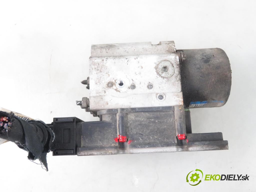 OPEL VECTRA C (Z02) SEDAN 2002 92,00 2.2 DTI 16V 125 - Y 22 DTR 2172,00 Pumpa ABS 13509201 ; 13663901 (Pumpy ABS)