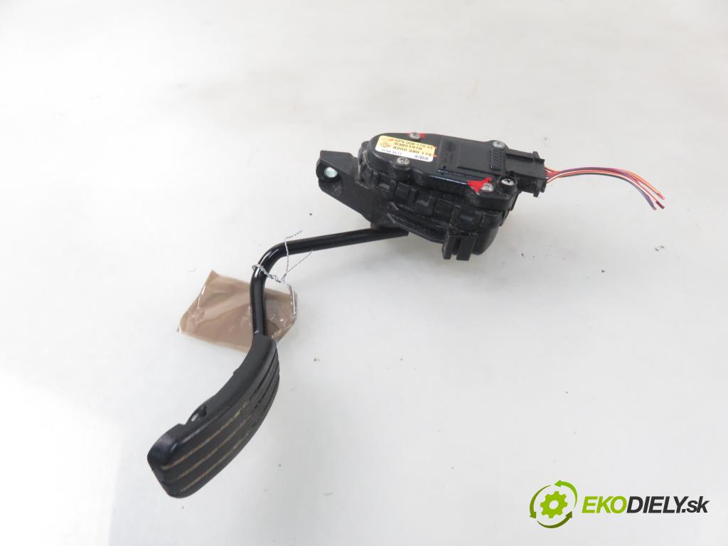 RENAULT TRAFIC II Autobus (JL) BUS 2011 84,00 2.0 dCi 115 (JL0H) - M9R 630 1995,00 Potenciometer plynu 8200289176 ; 6PV00811933 (Pedále)