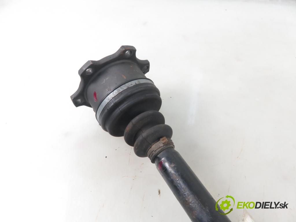 VW PASSAT B5.5 Variant (3B6) KOMBI 2001 110,00 1.8 T 20V - AWT 1781,00 Poloos PP 8D0407272BC