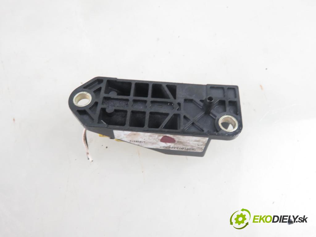 FORD GALAXY (WGR) MINIVAN 2002 66,00 1.9 TDI PD 90 - ANU 1896,00 Snímač nárazu 5WK42895 ; 6Q0909606 (Snímače nárazu)