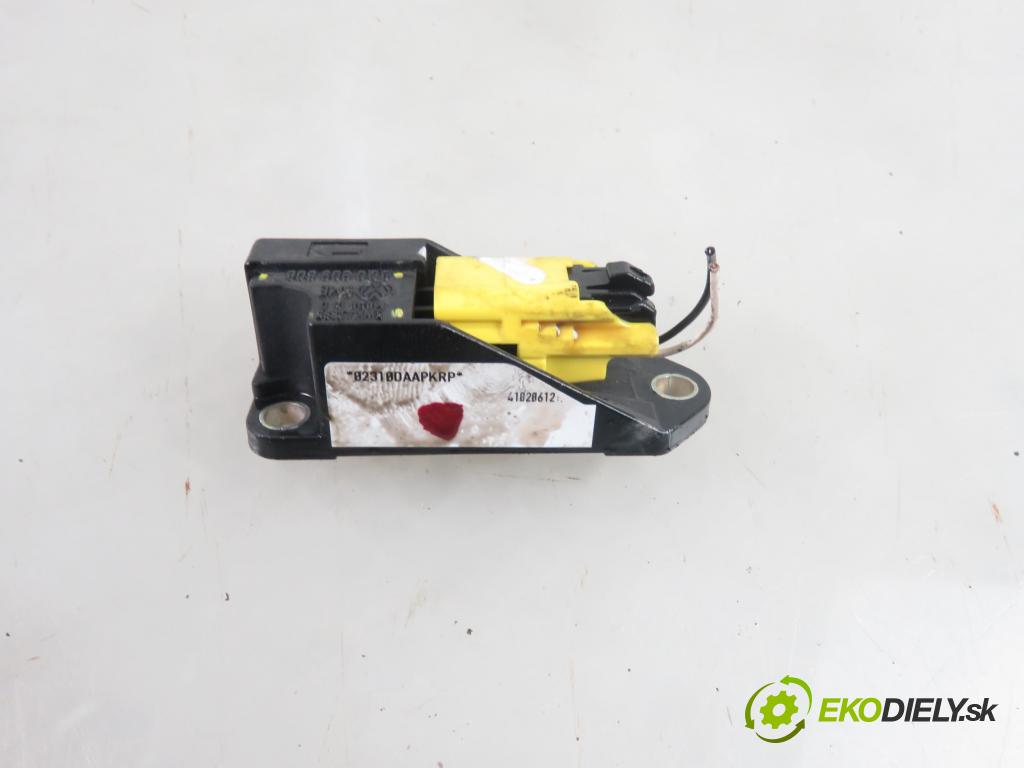 FORD GALAXY (WGR) MINIVAN 2002 66,00 1.9 TDI PD 90 - ANU 1896,00 Snímač nárazu 5WK42895 ; 6Q0909606 (Snímače nárazu)