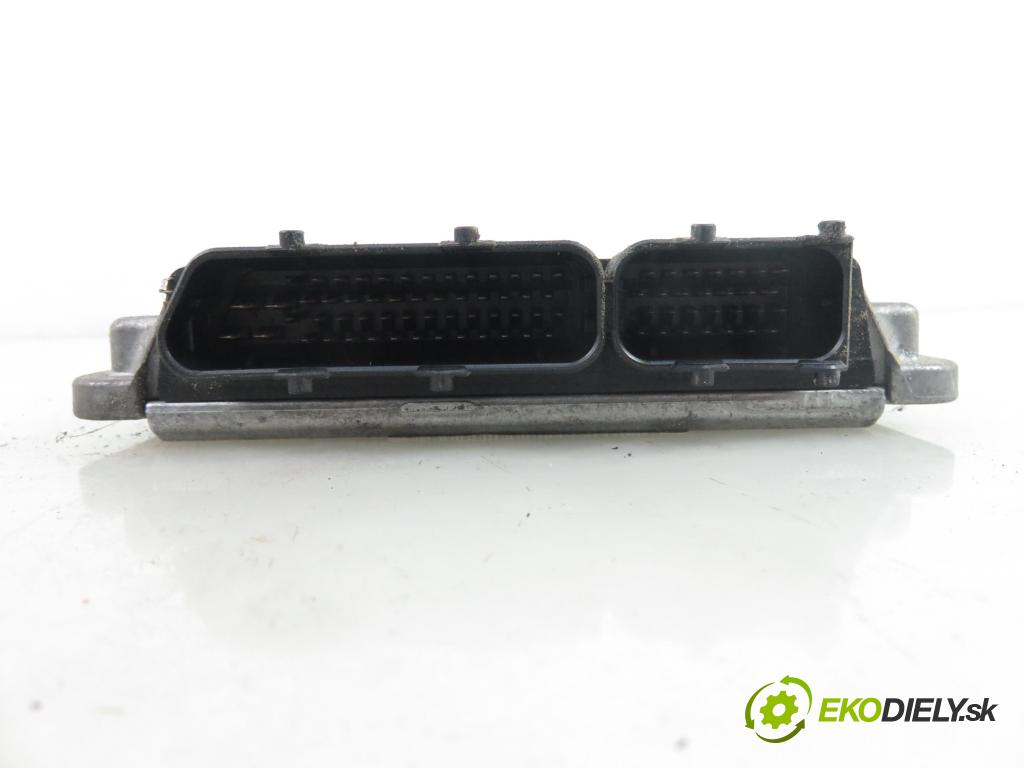 SEAT IBIZA IV (6J5, 6P1) HB 2014 63,00 1.4 - CGGB 1390,00 Riadiaca jednotka Motor 03C906014FB