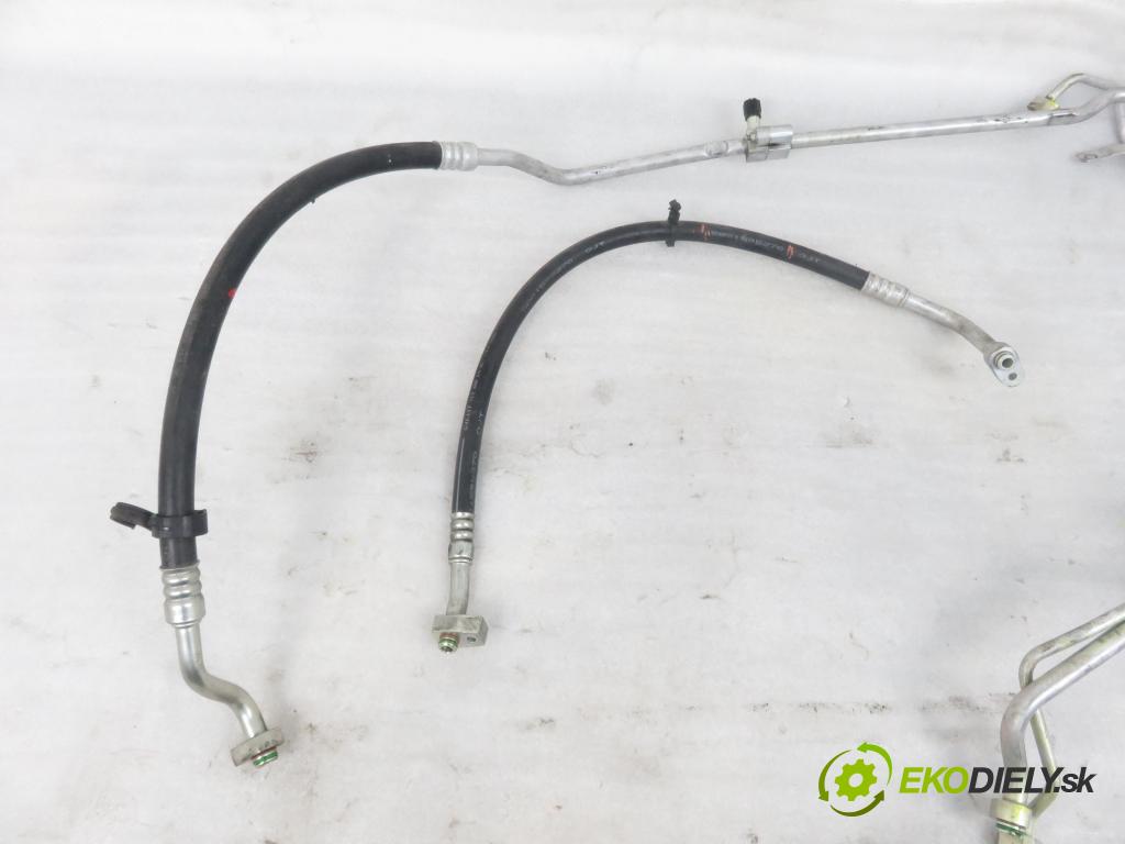 IVECO DAILY VI Furgon FURGON 2020 100,00 3.0 NaturalPower 136 - F1CFA401C 2998,00 rúrka klimatizácie 5801595270 ; 5801595254 ; 5802462404