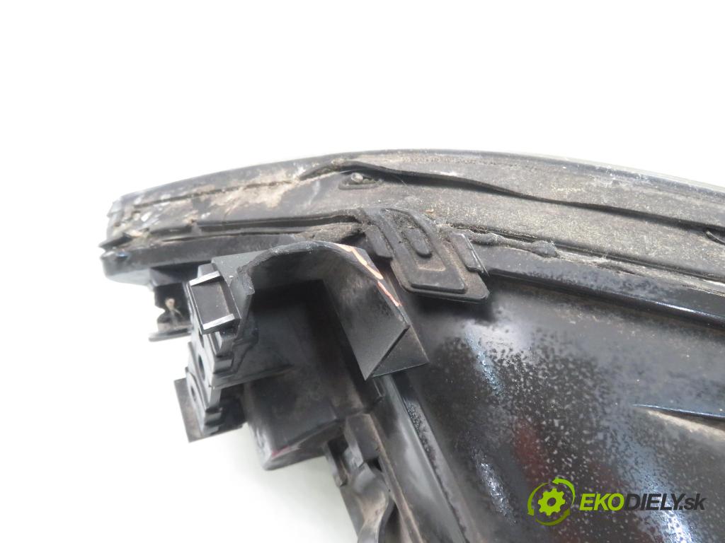 FORD MONDEO III Turnier (BWY) KOMBI 2005 96,00 2.0 TDCi - FMBA 1998,00 Svetlo PP 1S7113005CL