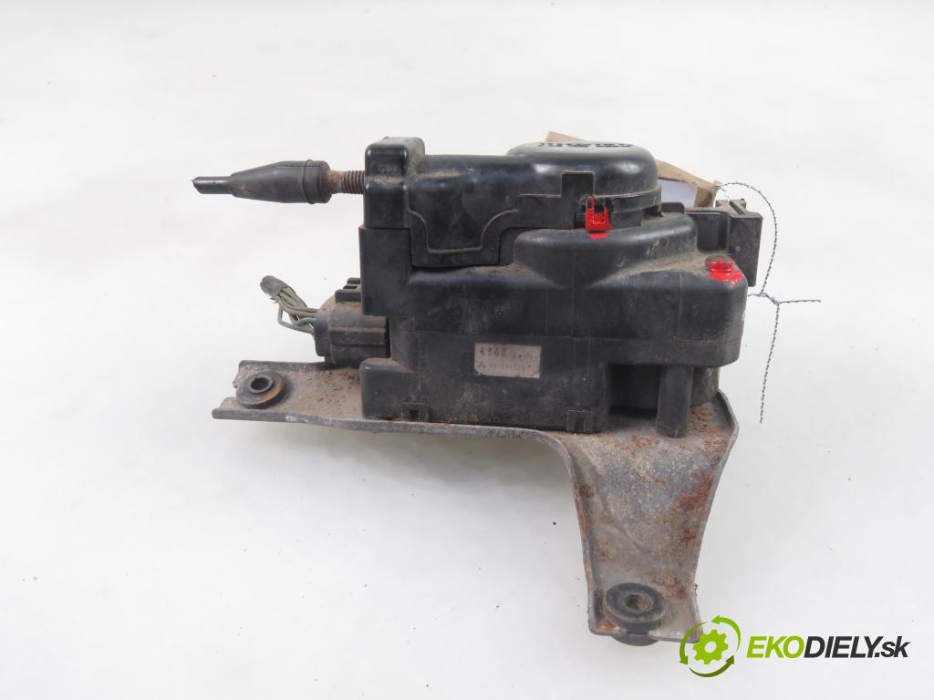 SUZUKI GRAND VITARA I (FT, HT) SUV 2000 106,00 2.5 V6 24V 4x4 (TD62, SQ 625) - H 25 A 2493,00 Potenciometer plynu 1599958B30 (Pedále)