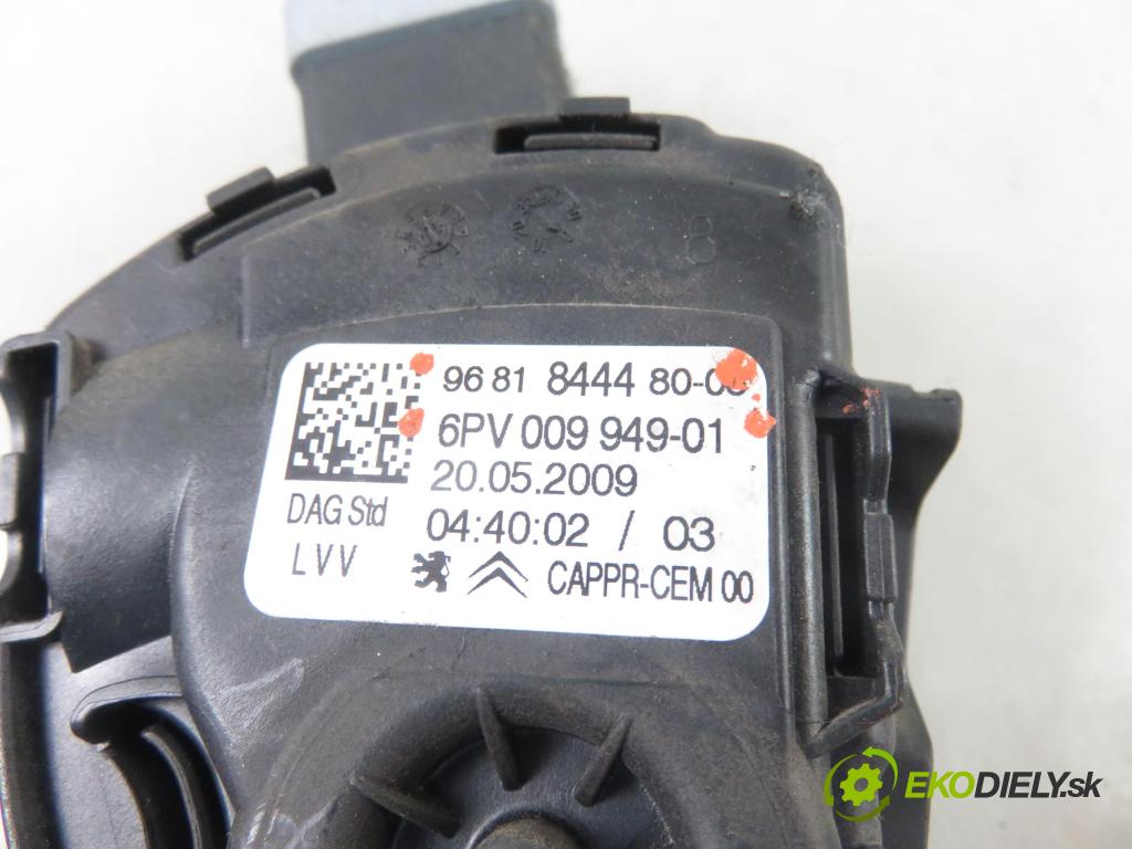 PEUGEOT 308 SW KOMBI 2008 100,00 2.0 HDi 136 1997,00 Potenciometer plynu 9681844480 ; 6PC00994901 (Pedále)