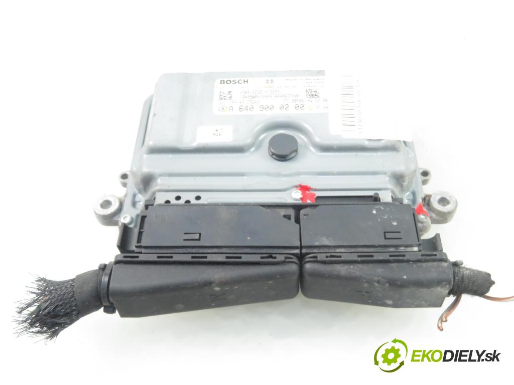 MERCEDES-BENZ KLASA A (W169) MINIVAN 2009 60,00 2.0 CDI 82 - OM 640.942 1991,00 Riadiaca jednotka Motor 0281016344 ; A6409000200