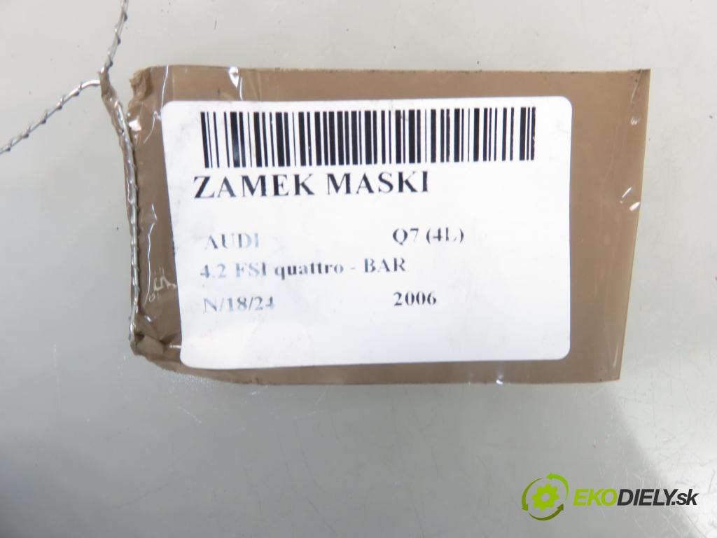 AUDI Q7 (4L) SUV 2006 257,00 4.2 FSI 350 quattro - BAR 4163,00 zámok kapoty 4L0823509