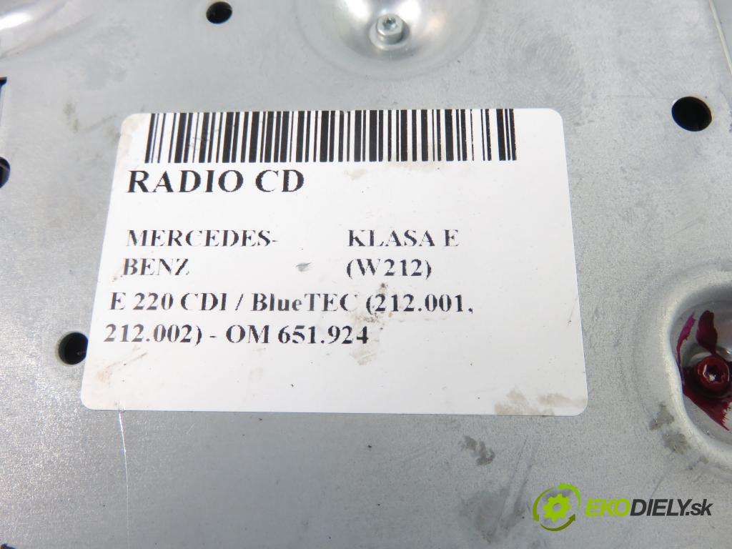 MERCEDES-BENZ KLASA E (W212) SEDAN 2009 125,00 E 220 CDI 170 BlueTEC - OM 651.924 2143,00 RADIO CD 2129065500 ; 2128700289 ; 2129027200