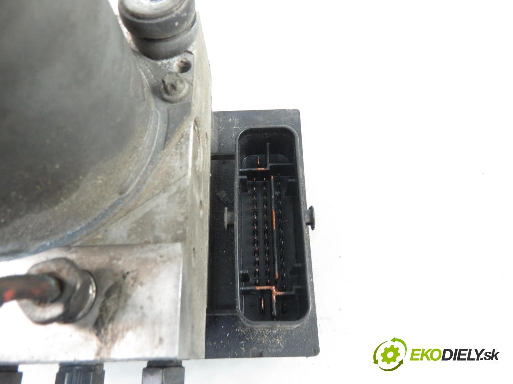 AUDI A6 (4F2, C6) SEDAN 2004 188,00 3.2 FSI quattro - AUK 3123,00 Pumpa ABS 4F0910517E ; 4F0614517A ; 0265234111 (Pumpy ABS)