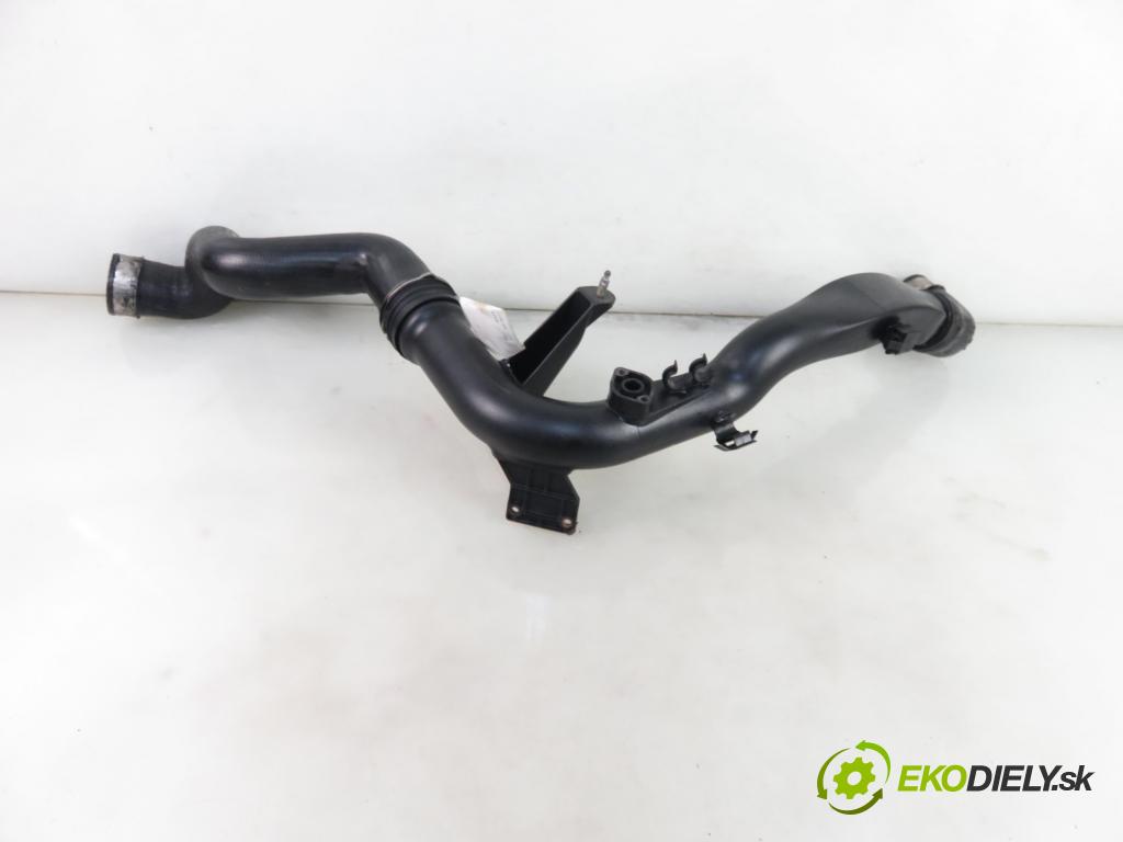 VW PASSAT B5.5 Variant (3B6) KOMBI 2005 96,00 1.9 TDI PD 130 - AVF 1896,00 Rúra intercoolera turba 3B0145834N ; 3B0145834P ; 3B0145762C