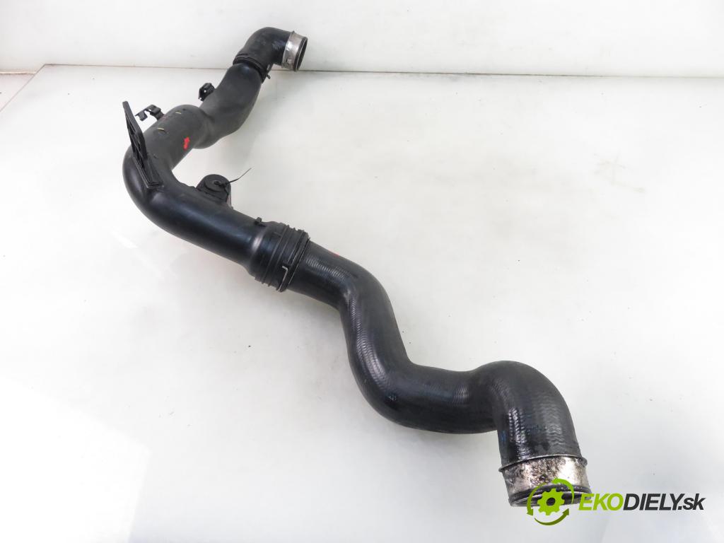 VW PASSAT B5.5 Variant (3B6) KOMBI 2005 96,00 1.9 TDI PD 130 - AVF 1896,00 Rúra intercoolera turba 3B0145834N ; 3B0145834P ; 3B0145762C