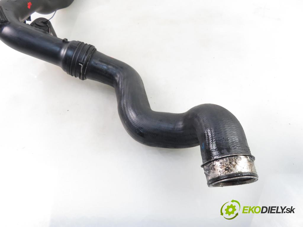 VW PASSAT B5.5 Variant (3B6) KOMBI 2005 96,00 1.9 TDI PD 130 - AVF 1896,00 Rúra intercoolera turba 3B0145834N ; 3B0145834P ; 3B0145762C