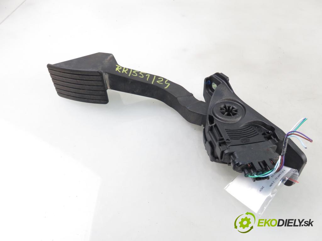 MITSUBISHI MIRAGE / SPACE STAR VI liftback (A0_A) HB 2020 52,00 1.0 12V R3 MIVEC 71 - 3A90 999,00 Potenciometer plynu 1600A093 ; 6PV31202803 (Pedále)