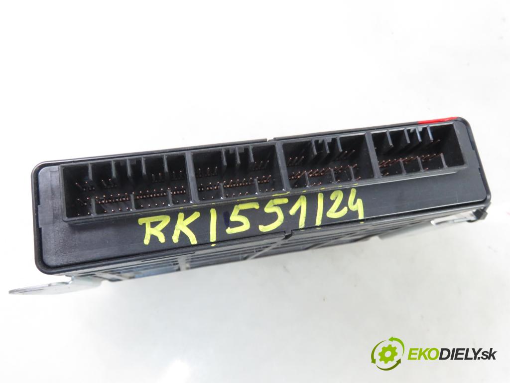 MITSUBISHI MIRAGE / SPACE STAR VI liftback (A0_A) HB 2020 52,00 1.0 12V R3 MIVEC 71 - 3A90 999,00 Riadiaca jednotka Motor 1860D388 ; E6T86178