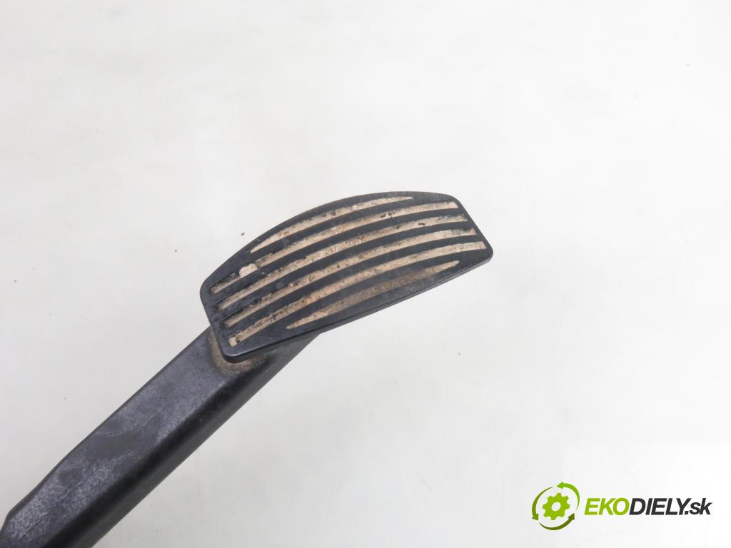 FIAT MULTIPLA (186_) MINIVAN 2007 88,00 1.9 JTD (186AXE1A) - 186 A9.000 1910,00 Potenciometer plynu 46825442 ; 0281002506 (Pedále)