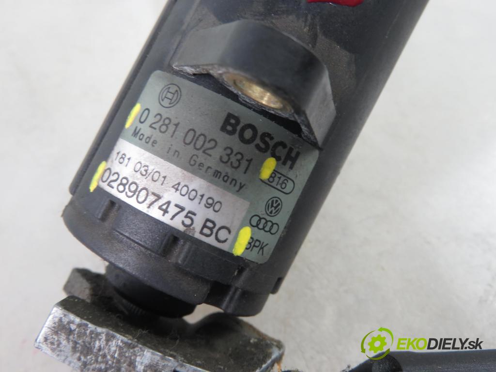 AUDI A8 D2 (4D2, 4D8) SEDAN 2001 165,00 3.3 TDI V8 224 quattro - AKF 3328,00 Potenciometer plynu 028907475BC ; 0281002331 (Pedále)