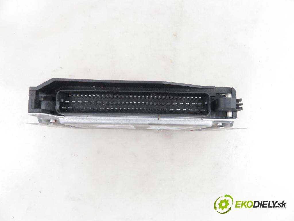 AUDI A8 D2 (4D2, 4D8) SEDAN 2001 165,00 3.3 TDI V8 224 quattro - AKF 3328,00 Riadiaca jednotka prevodovky 4D0927156EF ; 0260002821 ; 6058004062