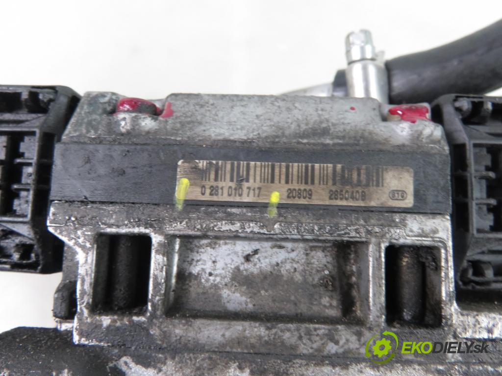 OPEL VECTRA C (Z02) SEDAN 2002 92,00 2.2 DTI 16V 125 - Y 22 DTR 2172,00 Pumpa vstrekovacia 55351757 ; 0281010717 (Vstrekovacie čerpadlá)