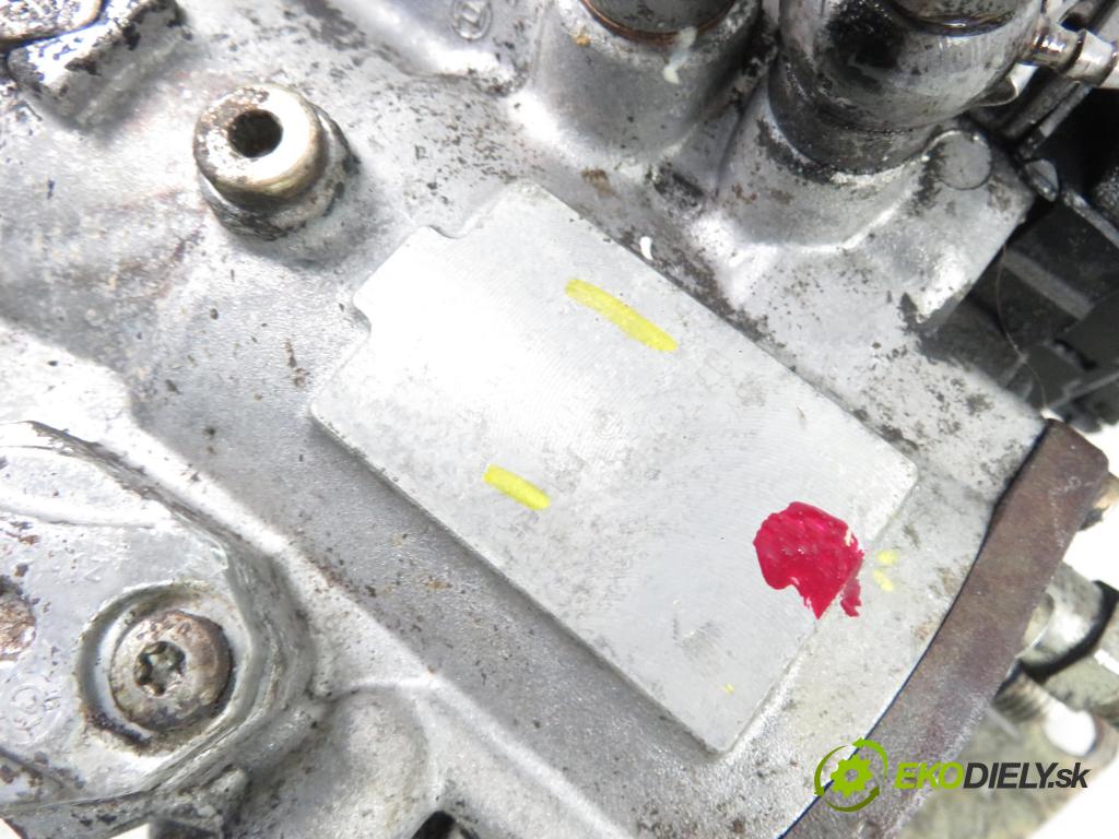 OPEL VECTRA C (Z02) SEDAN 2002 92,00 2.2 DTI 16V 125 - Y 22 DTR 2172,00 Pumpa vstrekovacia 55351757 ; 0281010717 (Vstrekovacie čerpadlá)