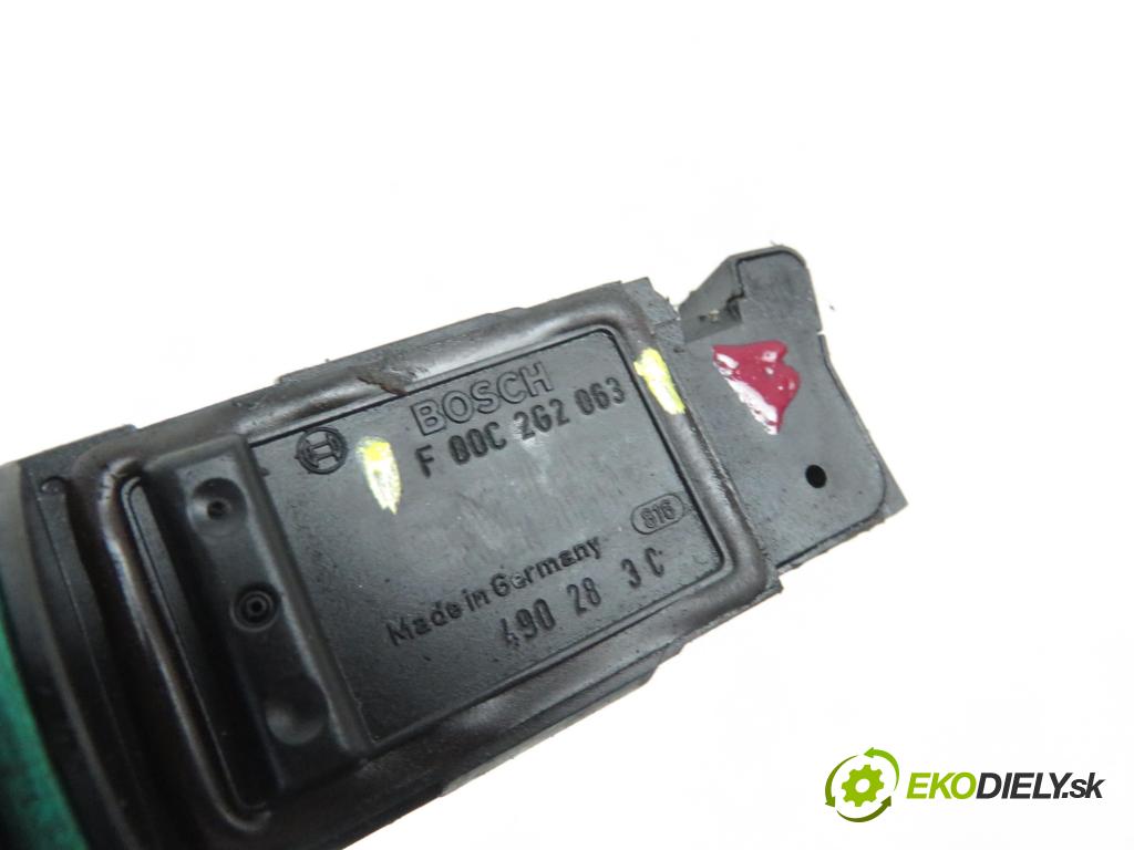 OPEL VECTRA C (Z02) SEDAN 2002 92,00 2.2 DTI 16V 125 - Y 22 DTR 2172,00 váha vzduchu vzduchu F00C2G2063