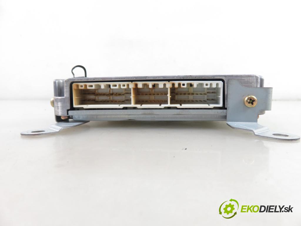 MAZDA PREMACY (CP) MINIVAN 2001 74,00 2.0 TD 101 - RF4F 1998,00 Riadiaca jednotka Motor 2758005921