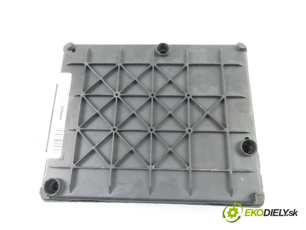 RENAULT SCENIC I (JA0/1_) MINIVAN 2000 75,00 1.9 dCi 102 - F9Q 732 1870,00 MODUL BSI 8200029342A ; S108502610C