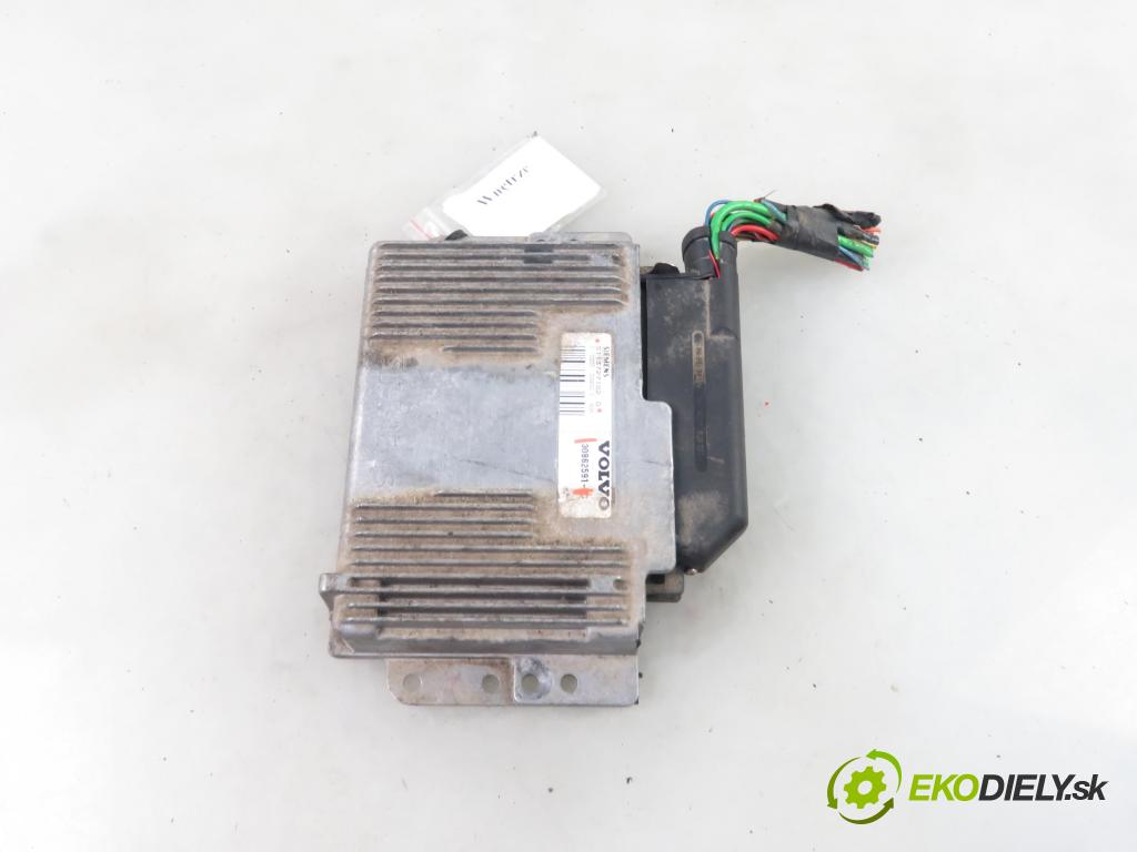 VOLVO V40 Kombi (645) KOMBI 1998 77,00 1.6 - B 4164 S 1588,00 Riadiaca jednotka Motor S113727102D ; 30862591