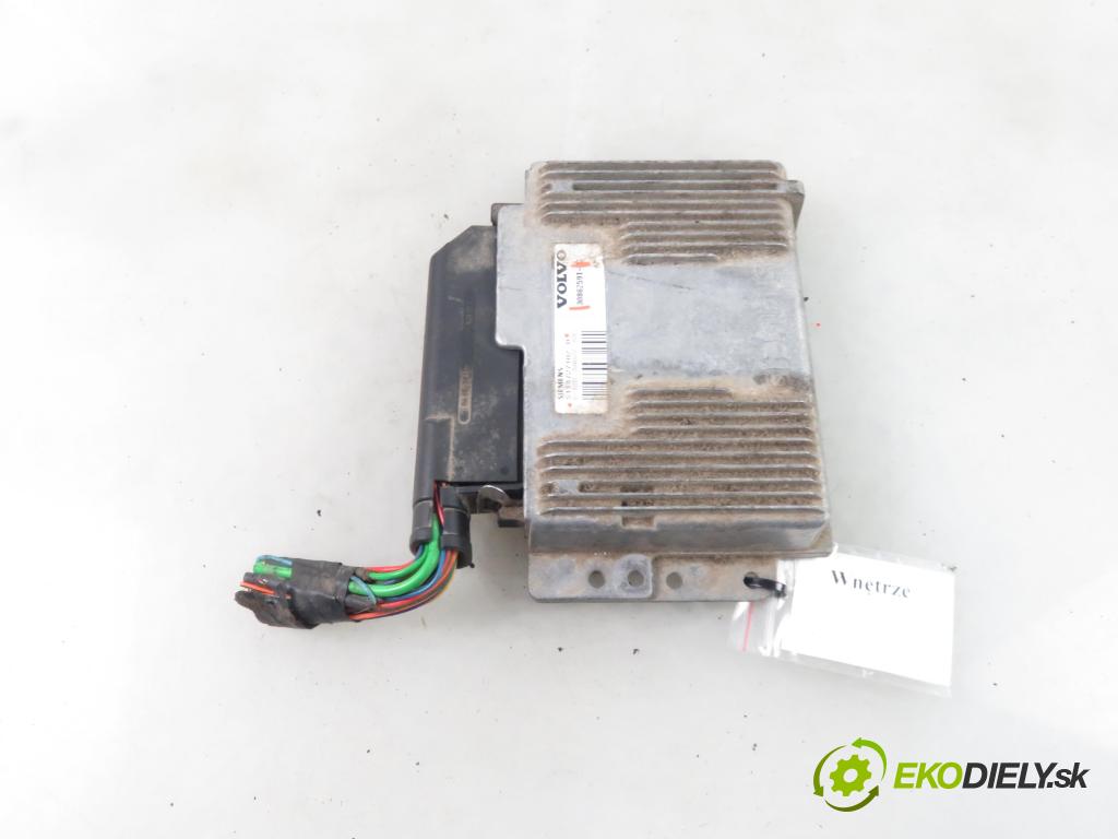 VOLVO V40 Kombi (645) KOMBI 1998 77,00 1.6 - B 4164 S 1588,00 Riadiaca jednotka Motor S113727102D ; 30862591